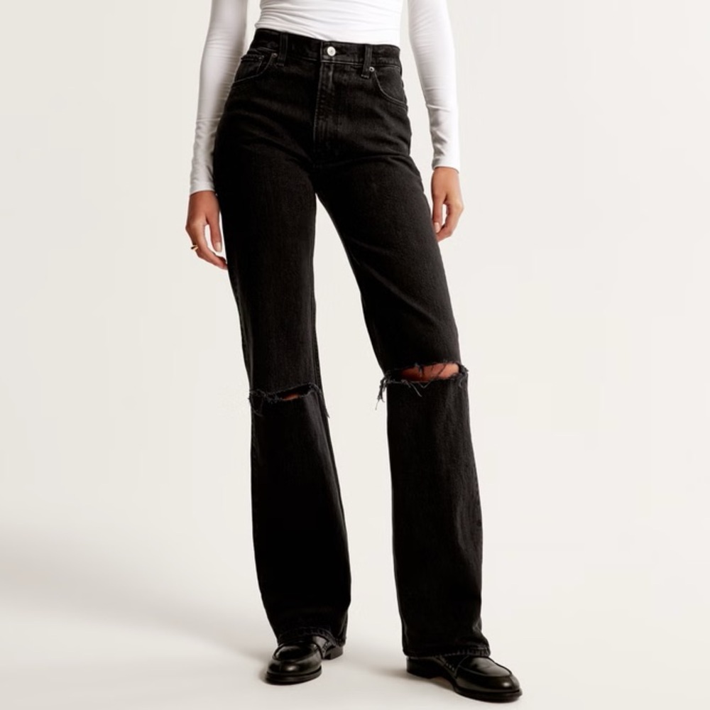 Abercrombie & Fitch High Rise 90s Relaxed Jean Black Destroy 24/00 Short